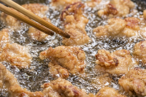 唐揚げ専門ばんがりの人材採用 鶏唐揚げの持ち帰り専門店で 調理販売 の求人募集 Freejob